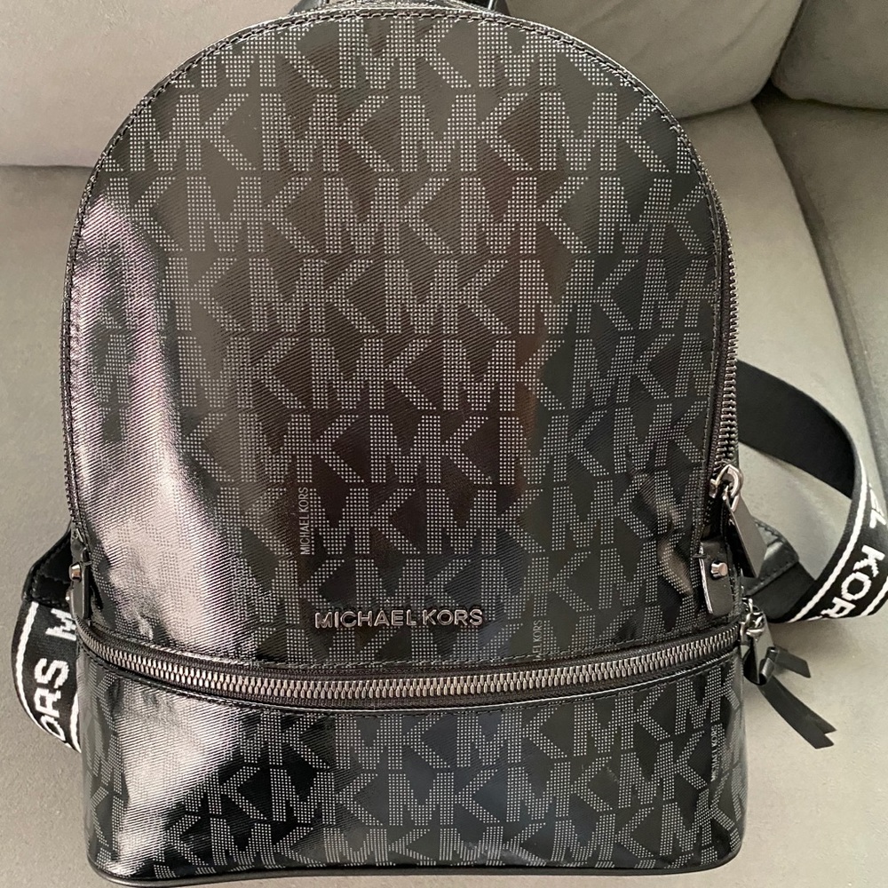 Michael kors medium backpack